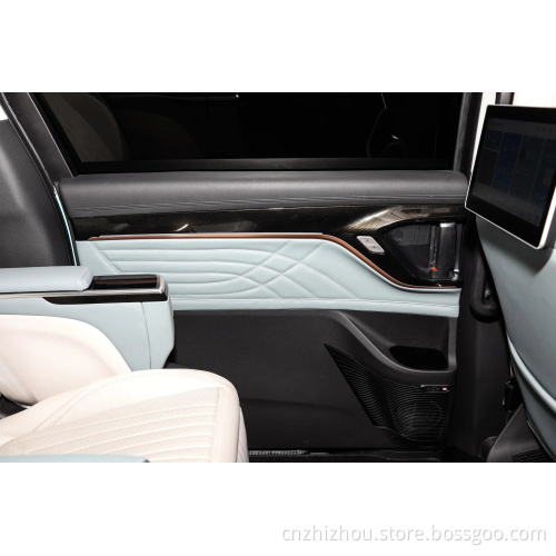 Large and luxurious 7-seat electric  left hand drive  MPV SAIC MAXUS MIFA 9  green energy car